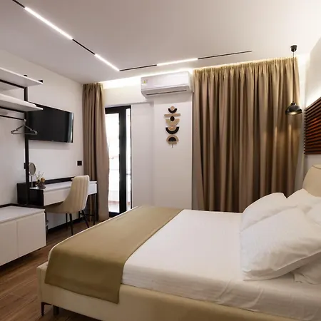 酒店 Silis Sarandë